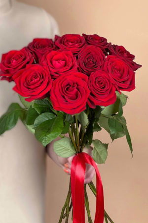 Букет из 11 сибирских красных роз