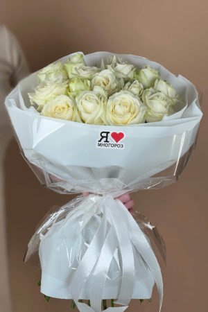 Букет из 15 сибирских белых роз